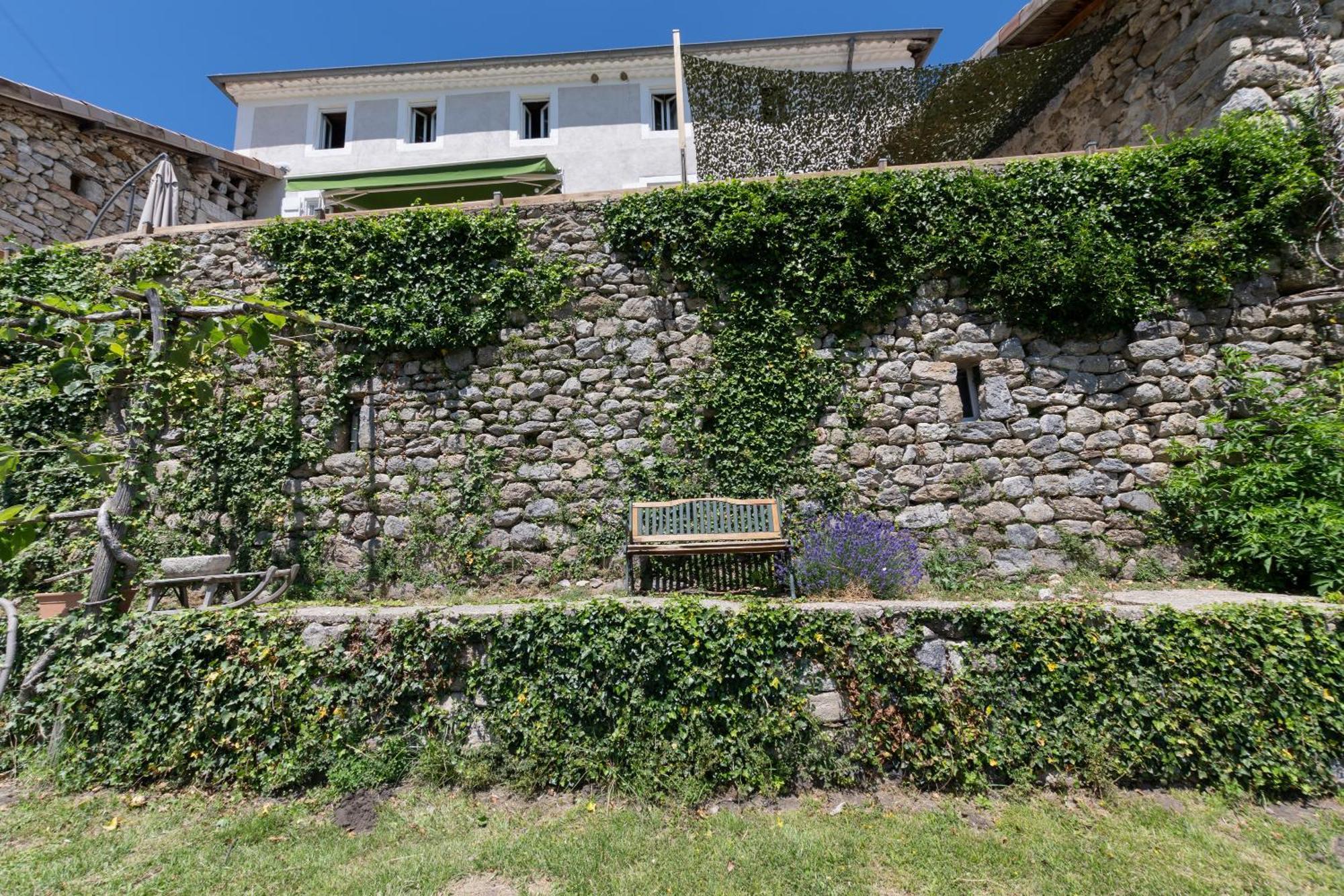 Les Chambres De La Ferme De Chalas Valgorge Exterior photo